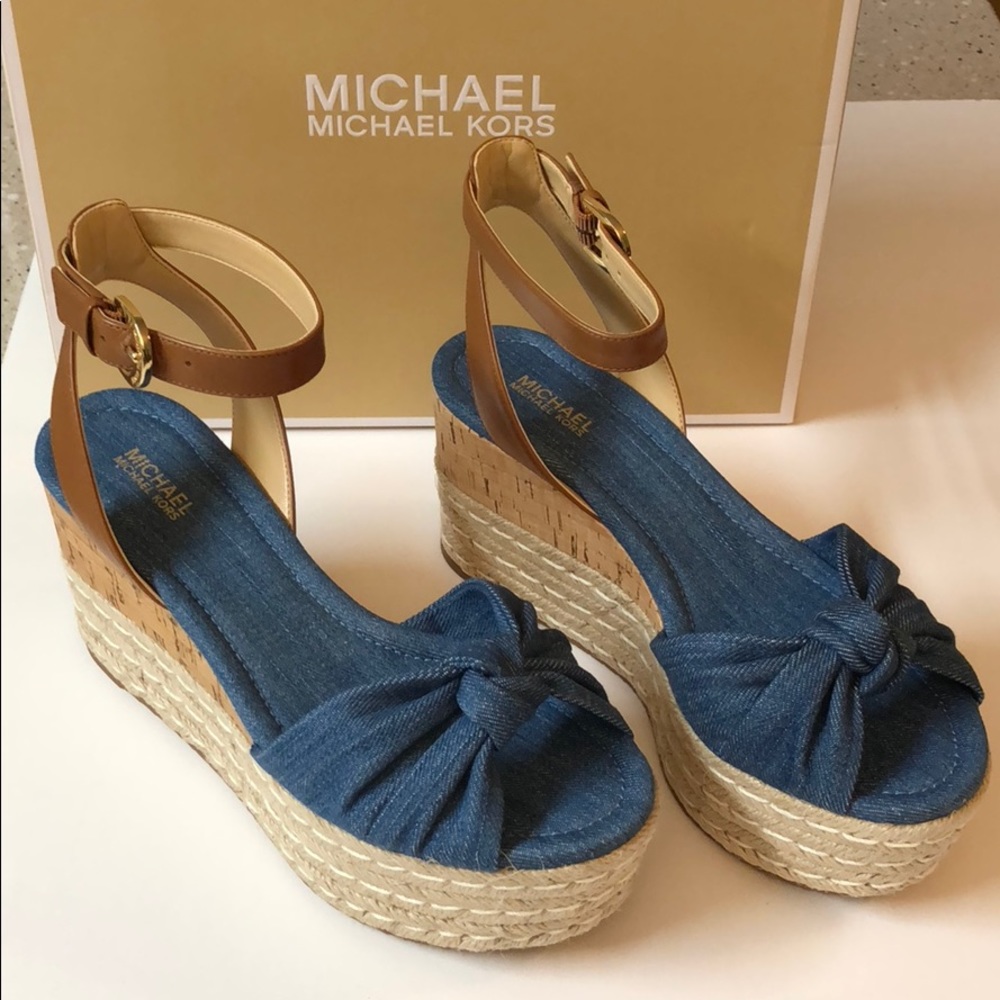 Michael Kors Maxwell Mid Wedge Denim Sandals SZ 7